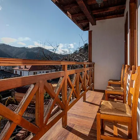 Martina Vilă Smilyan (Smolyan)